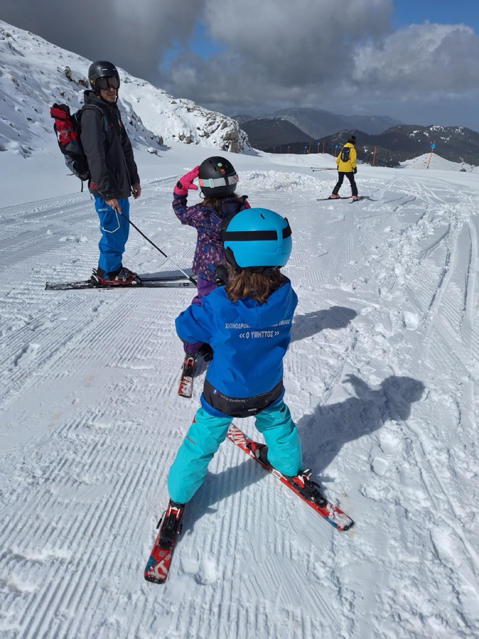 Ski lesson at Parnassos with instructor